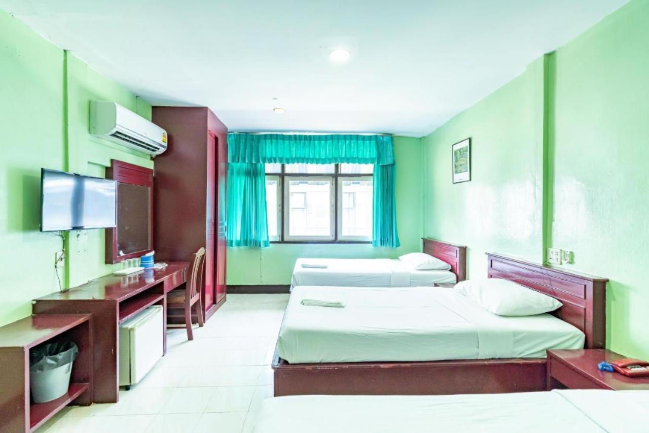 Woodlands Inn بانكوك المظهر الخارجي الصورة